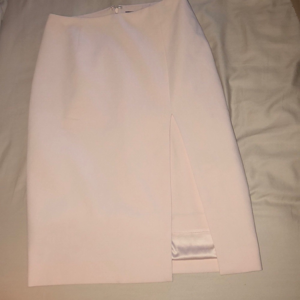 Blush White House black market business skirt 00